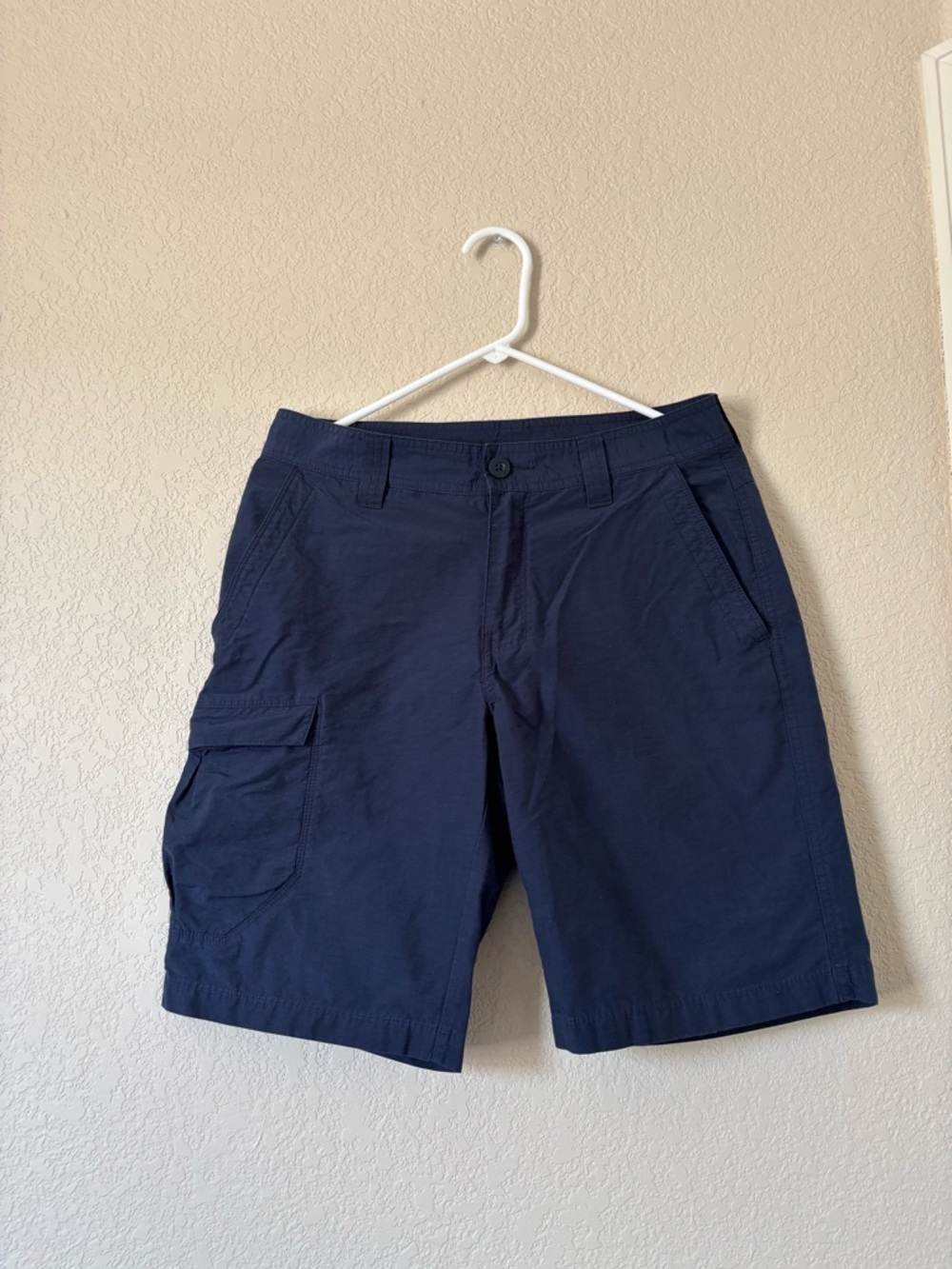 COLUMBIA - Men’s Size 30/10 - Lightweight Comfort Chino Shorts, Navy Blue